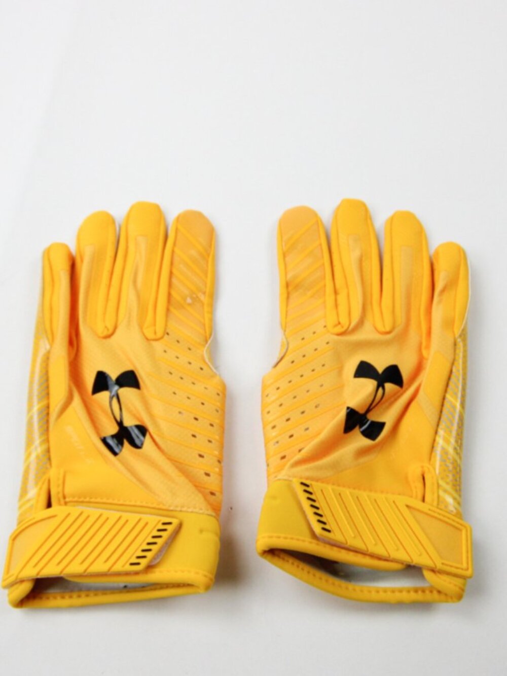 Mens NWT Under Armour football receivers gloves
